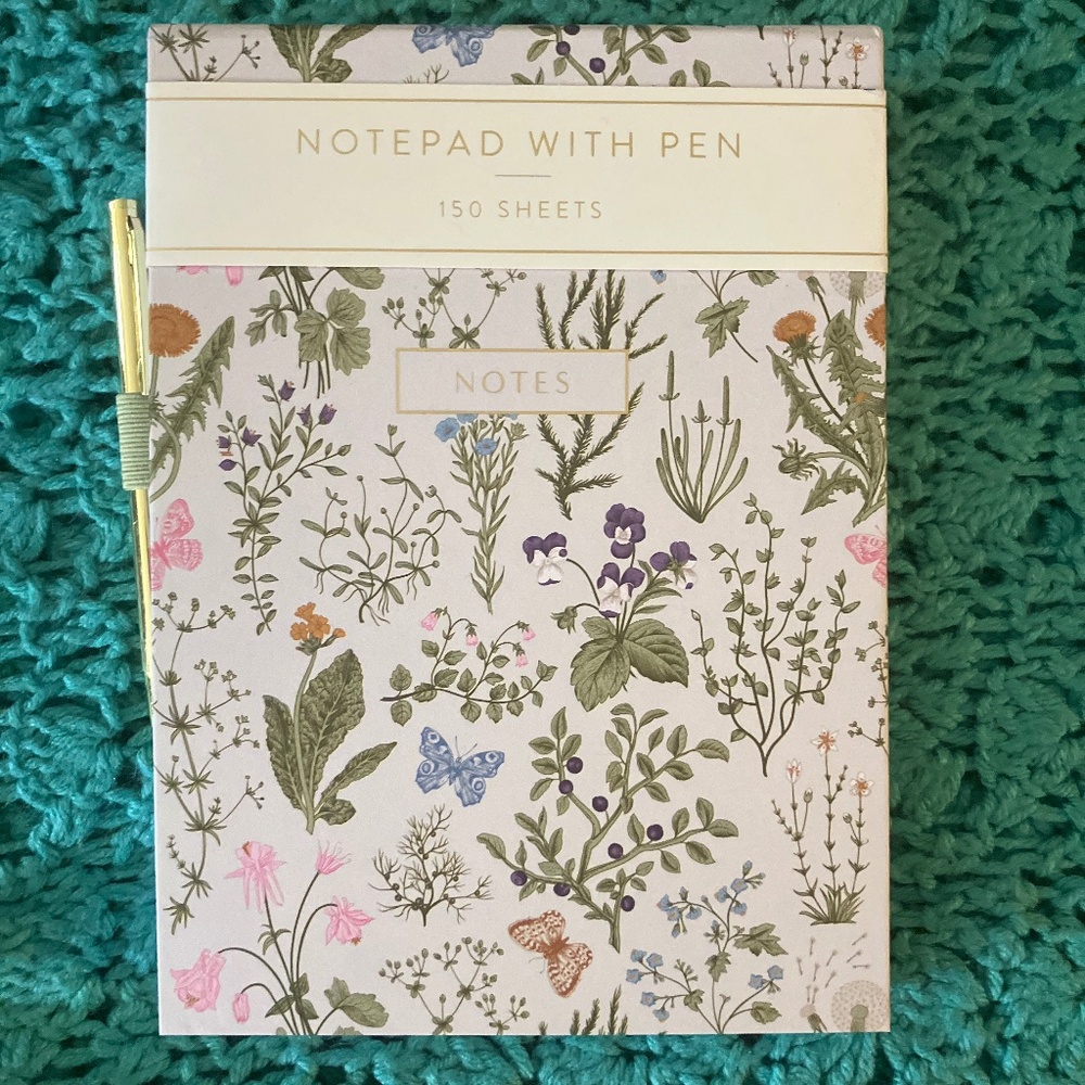 Notepad With Gold Pen 150-Sheets